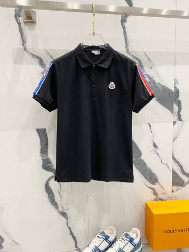 Moncler蒙口官网同步上新 袖标织带标识印花翻领polo衫 采用原版Zp一致定制索罗娜双珠地面料 螺纹同缸定染对格对纹零色差 Yb一样克重250G 独家品质