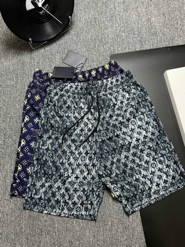 lv 2025夏款 原版面料 手感非常舒服 宽松版型男女都非常合适 尺码：Smlxl 吊牌 领标 水洗麦 三标齐全 颜色: 蓝色 青灰