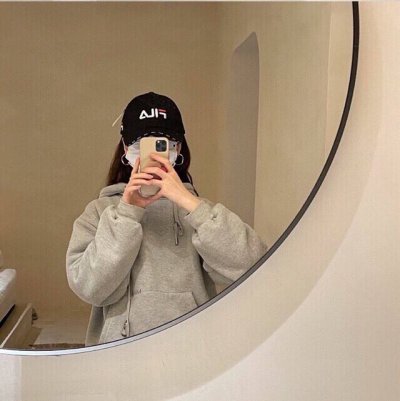 懒人的神器#Fila斐乐棒球帽 高版本 品质无可挑剔买到爽 对版Logo 原版品质版型超正显脸小 这价格p不考要虑了 先直接转账Ok 这款特别小众 是男生女生都