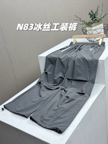 夏天工装裤的天花板！Lululemon2025夏季新款松紧高腰抽绳冰丝工装裤，束脚+阔腿两穿防晒裤，非常重工的一款工装裤，肌理感降落伞版型，尽显腿长，脚踝抽绳可