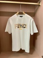 fd 官网同款 官网同款 官网同款 重磅推荐！2025Ss夏装新品 专柜在售 最新系列图案Logo短袖T恤 必须人手一件的节奏！进口顶极精梳棉面料，极为亲肤舒适