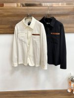 主推 Zegna 2025Ss早春新款发布杰尼亚翻领夹克外套，春款外套！穿上就是舒适自在又显瘦的存在，慵懒而随性，结合干净简单的色系就特别耐看，适合日常穿着~倾