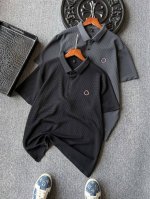 专柜顶级无痕 人气爆款 Moncler 蒙口专柜新品无痕锦氨短袖polo衫 恒隆在售万元级 款号 2381 蒙口家今年最新研发冰氧液氨锦氨棉面料 表层做了3D高