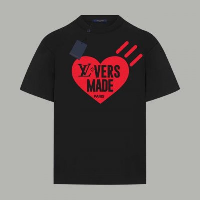 90 Louis Vuitton 路易斯威登 2025Ss秀款限定菲董&Nigo联名系列 植绒Logo 双纱纯棉短袖 - 280G双纱纯棉顶级面料 手感柔软 百