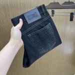 p250 Cd高端定制、2025早春薄款最新款休闲牛仔裤 柜台同步发售 小脚版型，进口固色面料 原版定制复刻 客供五金辅料 原单品质 重工洗水 做工走线精细 上