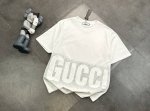 潮牌 Gucci古驰直喷大Logo情侣款短袖T恤 240G双纱潮牌专用棉 纹理清晰 质感满满 同缸定染1 1无色差精密纯棉螺纹 层搭叠穿 自留好货 强烈推荐~所