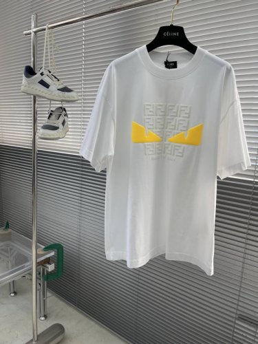 fend 新款立体硅胶T恤 经典小怪兽+双F Buff拉满 硅胶立体手感独特 双层螺纹领口 肩部通肩压条 280G纯棉面料 男女同款 码数：S-Xxl S码衣长