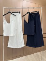 爆款现货 原单品质 Chane* 25新品天丝亚麻套装 订制高品质面料 花边背心搭配休闲长裤 极简主义风法式优雅的慵懒风 休闲又时髦 立体剪裁版版型可甜可盐减龄