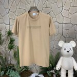 代购级 巴宝莉Burberry博柏利 Ss品牌Logo印花圆领宽松短袖T恤 驼色 秒杀市面上一切版本 只能说根本就不是一个级别的存在 不管是材质还是细节还原度以
