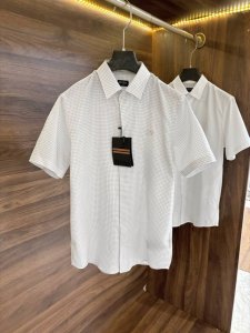 new# Zegna 杰尼亚 男士商务休闲格子短袖衬衫，顶级洋行渠道货，纯正血统品质，高端原厂代工出品，2 25年官方新品，口碑化经典产物！！ 格子衬衫作为公认