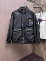 P420 普拉达 官网同款，三标齐全，提前发售 2025Ss开春新款男士夹克外套，双面穿原单三标齐全高端版本 专柜定制面料 透气舒适度高，细节无可挑剔，品牌元素