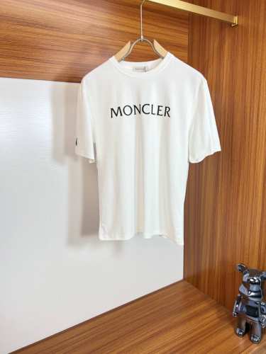 moncler 蒙口 2025春夏新品 三标齐全 丝光棉短袖T恤 好货不用过多介绍 看细节 专柜码数：M-Xxxl 175 140建议L