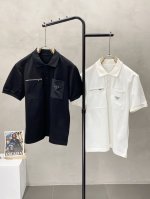 P200。Prada普拉达独家专供新款原单男士休闲翻领短袖 高端定制 高端版本 时尚百搭爆款进口面料 手感超柔软细腻 穿着亲肤舒适 高端精品 代工厂P精细做工