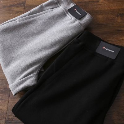 更多细节图展示！ 露露Lululemon春款新品男士纯棉运动直筒裤休闲裤卫裤男士跑步训练长裤出口贸易公司订单，经典简约纯色款！休闲卫裤 可包容一切身材！ 显瘦运