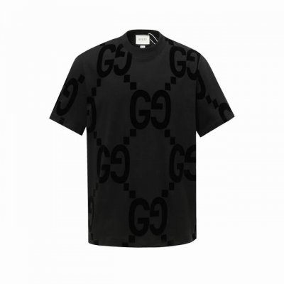 9055# Gucci新品！植绒图案，高克重短袖 选用客供定制针织100%纯棉面打造,面料手感细腻，厚实有质感的纯棉布 高密度的机织工艺，如棉絮般柔紧致舒适 有