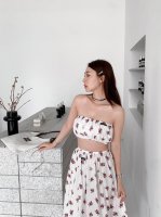 miu 25夏季新款 小花印花抹胸 上身非常甜美 非常适合度假旅游穿 随便搭个外套和半裙都超有气质！一个色现货Sml