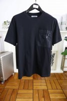 普拉* Pr*Da. 2025夏季新品男士圆领短袖奢华经典品牌字母Logo标识标注上身就能体会这款设计带来的年轻与时尚感！整体时尚而有潮流，面料采用客供顶级面料