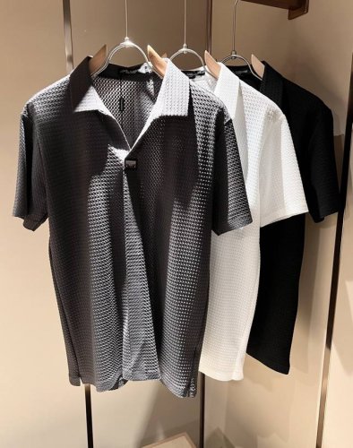 Dolce&Gabba*A 杜嘉*纳2025春夏新款男女同款衬衣，专柜同步发售！定制专属弹力氨纶面料，衣身渐变色设计！标志Logo图案五金工艺设计！简约大方，从