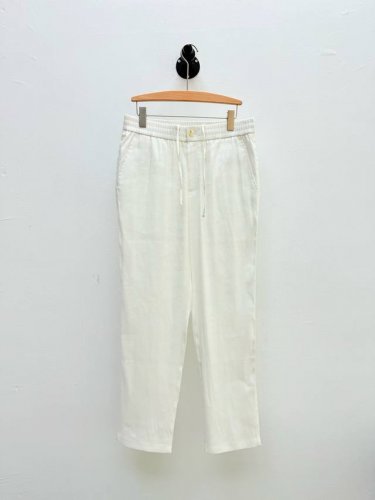 tf 经典休闲麻裤 代工厂p出品 春夏系列 腰部采用松紧腰结合门襟拉链的设计 穿脱轻松便捷 满足快节奏生活的需求 同时不失精致感 内置抽绳可根据个人需求灵活调节