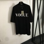款号20250615 Balenciag*新款 Vogue字母 后背城市灯塔印花短袖T恤，红色，黑色，白色，S M L， M码：肩宽58，胸围120，袖长27，