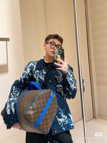 新款上新 Louis Vuitton 路易威登 丁程鑫同款花卉提花牛仔外套 大爆款经典联名系列水洗满印牛仔外套 男女同款 驴家款从来就不曾让潮人失望过 从布料的
