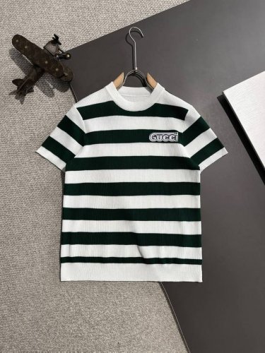 隔天出货 高品质 Gucci 2025春夏新款男款圆领短袖T恤 精梳棉质纱线针织纺棉布面料制作，纯棉的高克重特殊纱，掂起来手感份量十足，上身也比普通T更加有质感