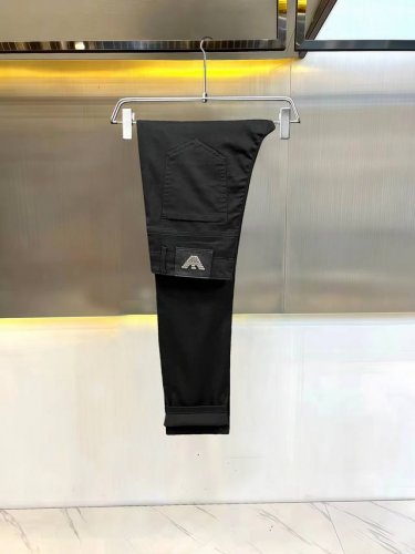 主推.长期有货 阿玛尼 高品质 2025官网高端新品原单少数帅爆牛仔裤，百分百原单 百搭神器！今年最新流行的风格设计款式，采用进口棉花制作成的单宁布，上身舒适，
