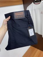 P180 杰尼亚 2025Ss早春 新品 原单男士西装休闲裤 每季必出的类型，无需质疑的热卖王牌单品，符合四季最佳的搭配色号 整体的风格延续了Slp的基调，通体