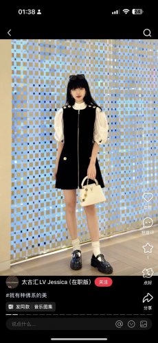 强烈推荐 Lv*2025春夏新款 拉链无袖连衣裙 质感细腻软糯 经典减龄单品 设计时髦版型不挑人上身巨显瘦 白富美必收的完美单品 质感超赞完美做工品质 一个色