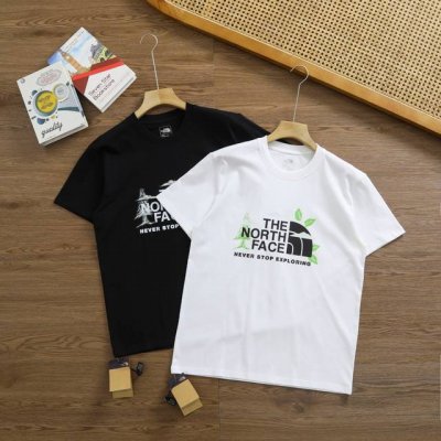 品牌：北面 The North Face 尺码：M-L-Xl-Xxl-Xxxl 颜色：白色-黑色 类型：男士运动速干T恤 材质：230克运动户外科技棉 领型：正