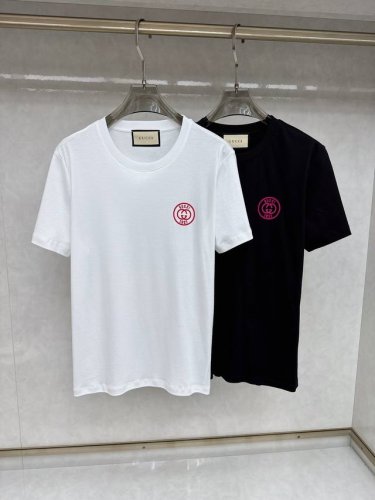 古奇 2025Ss春夏最新款短袖T恤，手感柔软，穿着舒适，做工精细.上身效果无敌帅气，码数 M-3Xl