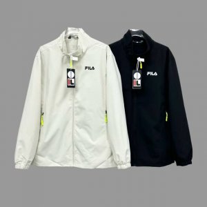 160 Fila 斐乐夹克冲锋衣外套斐乐25年春季新款，专柜同步新品！ 高品质的货！男女情侣同款，简单清爽，谁穿谁好看，性价比超高，全部是拍图细节满满 喜欢的千