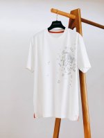 hermèS 爱马仕 2025Ss春夏新品 几何图案圆领T恤，颇具艺术色彩主题设计印花！ 近几年早已成为时髦人士的衣橱必备单品！精致的工艺 呈现出能被看到的高级