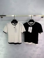 Chane*新款 亮片针织短袖 面料透气 渐变Logo设计修饰点缀 上身高级氛围感 色碼 码数： 。T226B