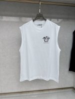 直 品牌 Versace 范思哲 2025夏季新品背心T袖 经典简约款式 任何人都可以轻松驾驶 进口定制丝光棉面料 手软舒适有型 吸汗透气 ，胸前经典品牌字母L