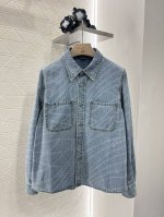 Chane*2025新品上架 激光珍珠链条牛仔衬衫 定制Yb斜纹全棉牛仔材质 酵素水洗工艺 成衣不易掉色串色 牛仔衬衫版型 搭配对称口袋 复古又时尚 通体点缀激