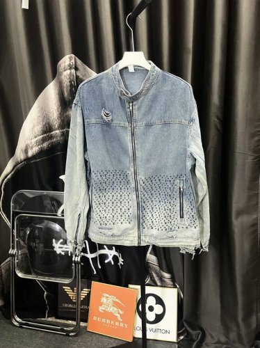 oc-638 louis Vuitton路易 威登 Lv Ss21新款满印提花牛仔外套夹克 定制定染老花图案提花牛仔面料 重工水洗 上身柔软舒适 大厂做工 袖口