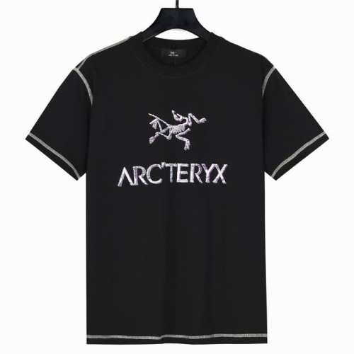 arcteryx始祖鸟哈苏撞色线胸前变色鸟短袖T恤 面料采用280克重精梳棉 定制32支1*1螺纹 成衣两遍水洗处理 面料舒适亲肤无异感 定制定染面料 纺织密度