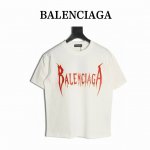 balenciaga 巴黎世家 25Ss 哥特字母短袖T恤 面料采用定制240G 26支特滑双股精棉平纹高密无尘全棉布料。前幅高密度加厚，走线平整，代工品质，全