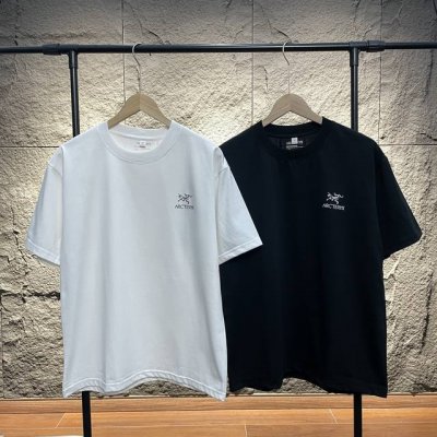 arc'teryx 始祖鸟基础简约爆款运动休闲短袖T恤 -面料采用40支260G双纱面料，上身有型，质感无敌，绝对属于性价比极高的一款短袖T恤，舒适透气厚度中等