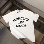 款号：M1007 Moncler 蒙口 官网同款印花图案 2025新款 标识图案 定制袖章 男女同款 短袖T恤 - 26G双纱纯棉顶级面料 手感柔软 百分百纯棉