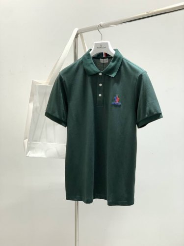 moncler 蒙口，2025夏季最新品，专柜同步有售，原单狠货，时尚休闲翻领短袖T恤，上身舒适！吸睛而有亮点，采用进口原版面料，顶级刺绣工艺字母图案Logo，