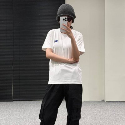 Bbr 短袖 Logo刺绣 蓝战马 盐晶色 上身展示 模特试穿 Xs 码 身高 162Cm 47Kg 偏大宽松