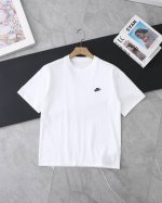 90 2025新款Nike耐克基础款刺绣小标休闲情侣短袖T恤， 超高版本走量款280克双纱纯棉 走量放心推 轻奢高级，上身效果，绝绝子，采用280克纯棉双纱面料