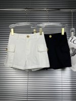 2025新款 B家金扣侧口袋牛仔短裤 Size: S- L