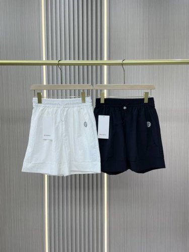 一包2件 高端女士伞兵短裤 神仙短裤 清凉享受 狠适合夏天的高端速干面料 Lulu 夏新款女士伞兵短裤 宽松休闲运动高腰阔腿短裤 不挑腿型 百搭舒适完美体验 实