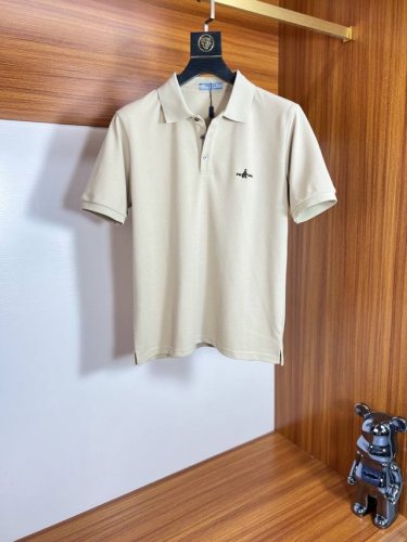 prada 普拉达 2025年春夏新品上新 三标齐全 翻领短袖Polo衫 好货不用过多介绍 看细节 专柜码数：M-Xxxl 175 140建议L，