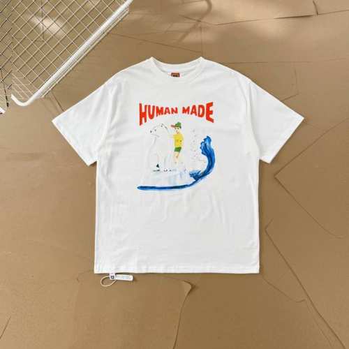 过验级Human Made插画系列北极熊人物海浪情侣款短袖T恤 2549 这件T恤上，上方是醒目的红色“Human Made”字样 。下方图案为卡通风格，有戴着