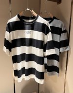 马吉拉 Maison Margiel 2025春夏新款男女同款短袖T恤，专柜同步发售！定制专属洗水纯棉面料，胸前Logo图案刺绣设计！简约大方，从容百搭，档次极