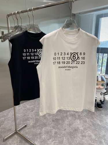 玛吉家 春夏款短袖背心 欧洲区域限定发售 重磅级尤物单品 官网在售系列 奢侈一线大牌的御用面料厂织造 原版定制32支双纱棉面料 Logo图案设计 延续经典设计风